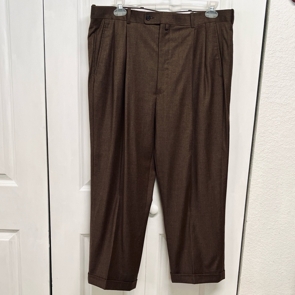 Men's Tailored Pleated Wool Dress Pants in Brown Plaid Size 38 Short